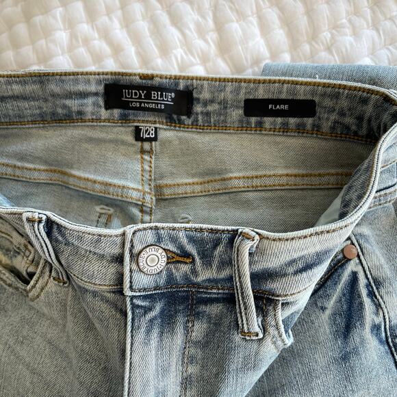 Judy Blue Megan Mid Rise Tinted Pin Tack Detail Flare Jeans Size 28 Blue Stretch - Picture 16 of 16